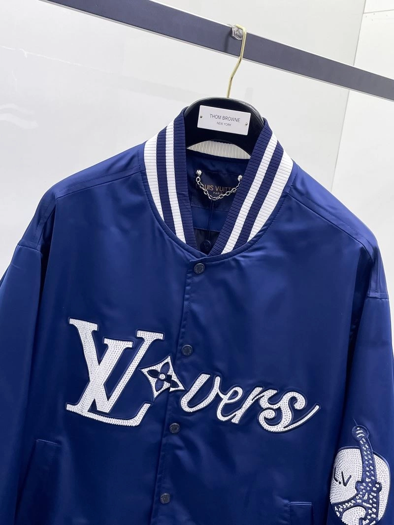 Stylish Louis Vuitton Outwear 136585