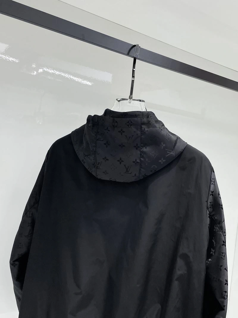 GoAnywhere Louis Vuitton Outwear 136586