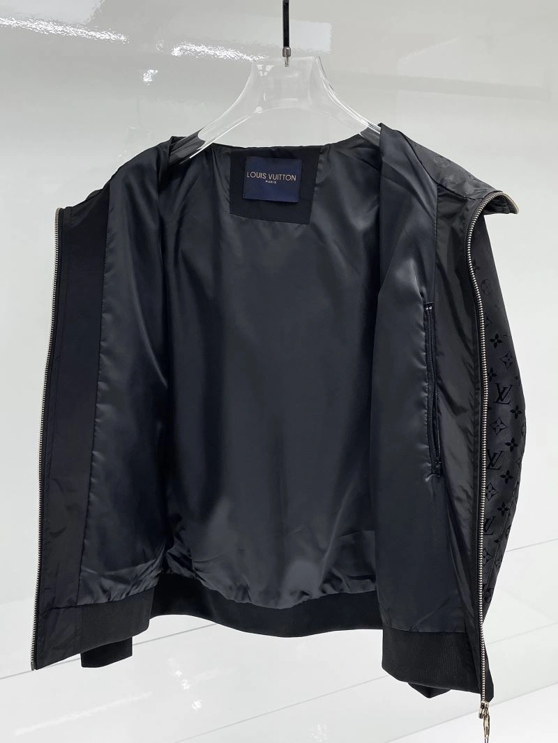 GoAnywhere Louis Vuitton Outwear 136586