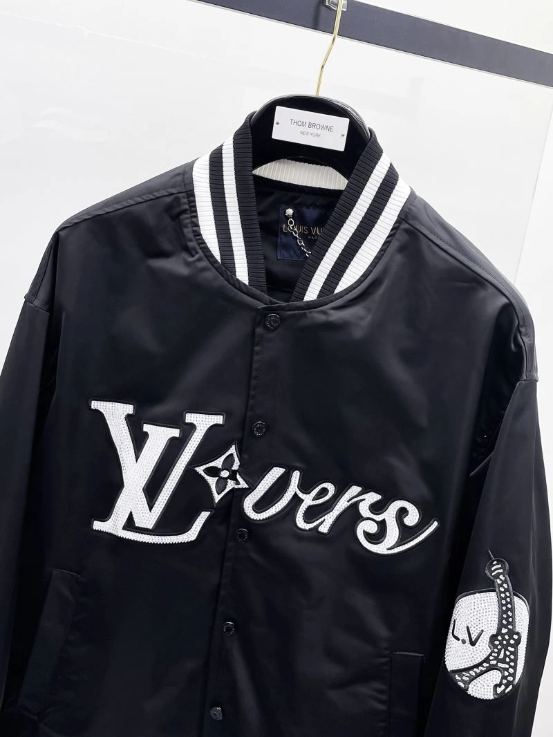 Louis Vuitton Outwear Durable 136582