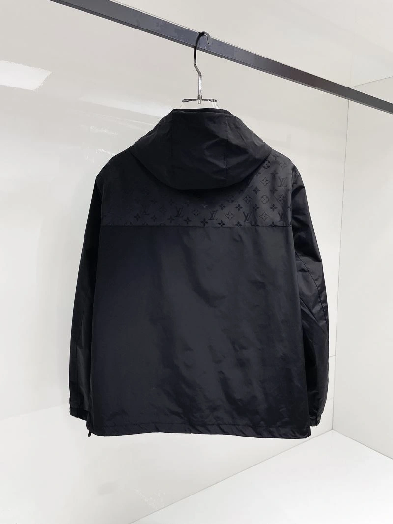 Louis Vuitton Outwear Effortless 136594