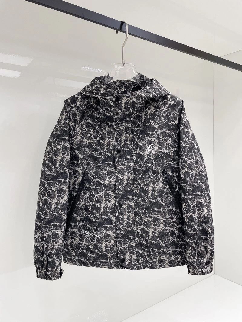 Louis Vuitton Outwear Contemporary 136577