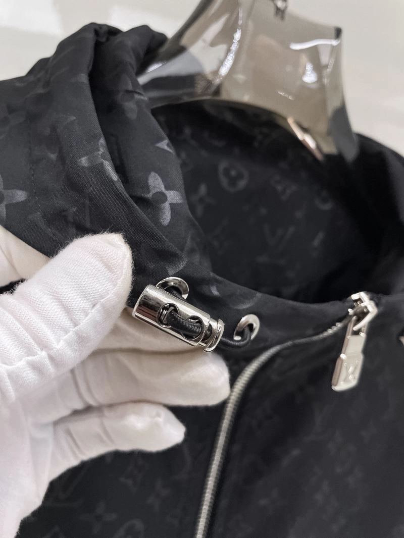 Louis Vuitton Outwear Stretchable 136572