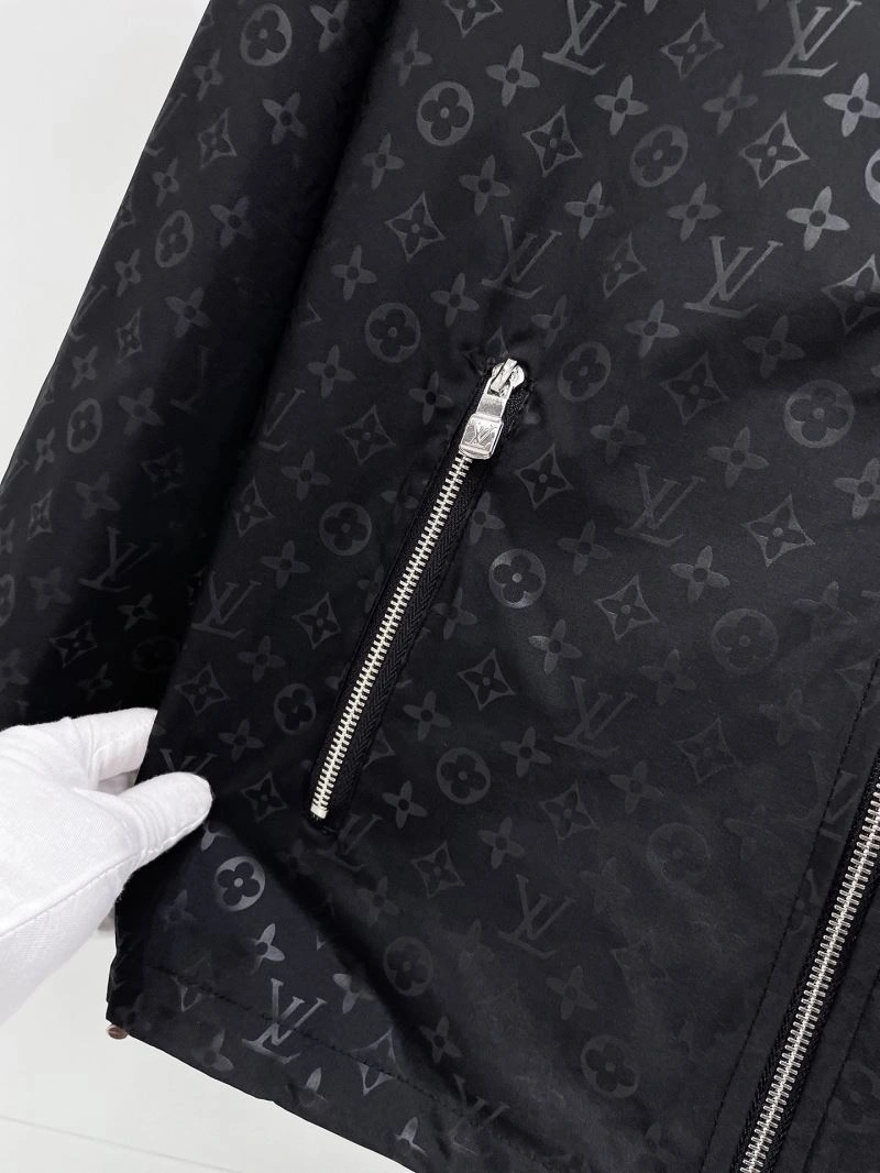 Louis Vuitton Outwear Stretchable 136572