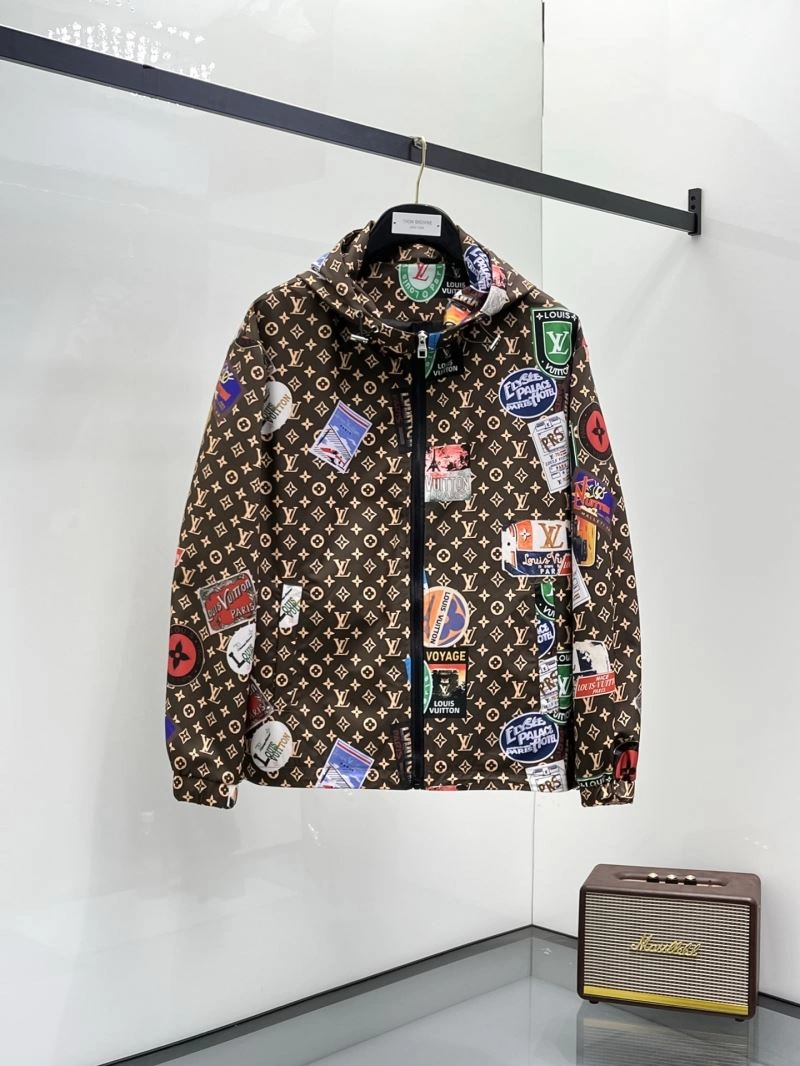EasyMatch Louis Vuitton Outwear 136573