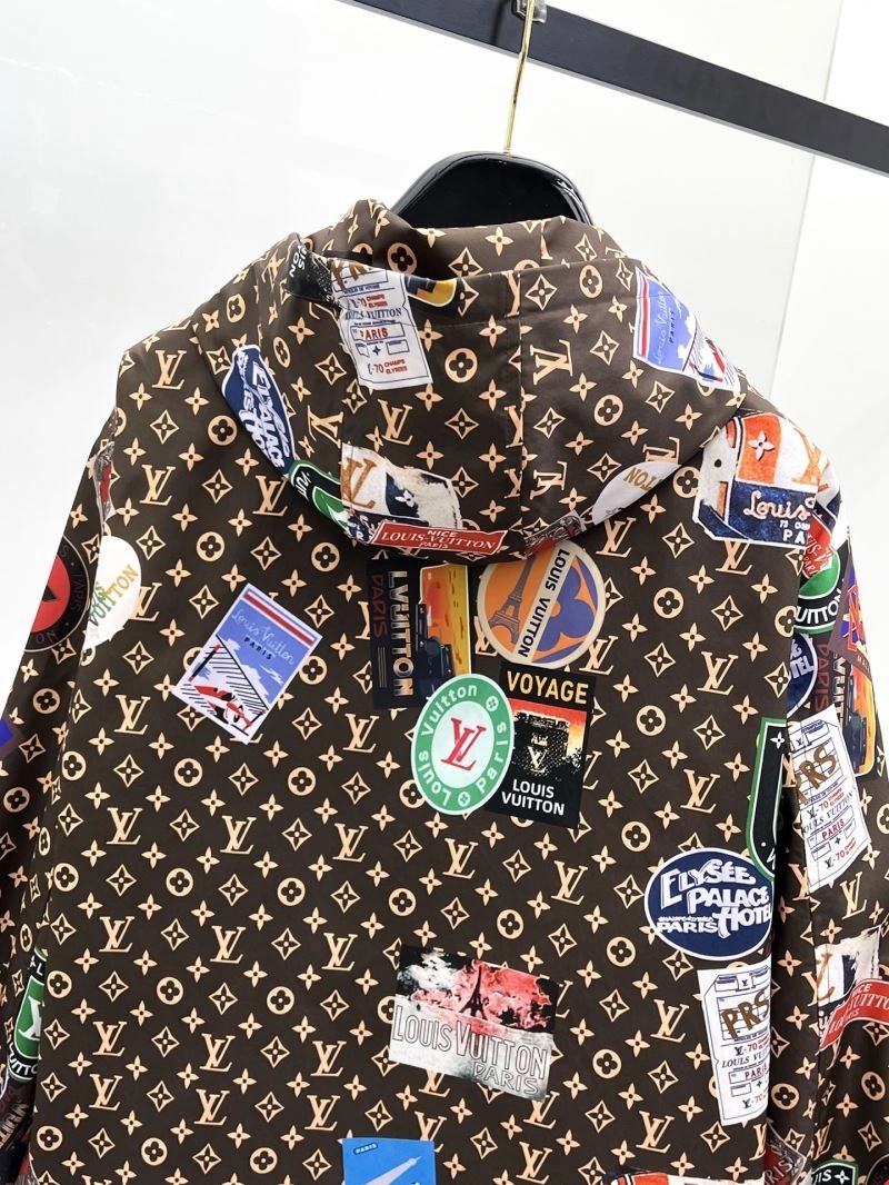 EasyMatch Louis Vuitton Outwear 136573