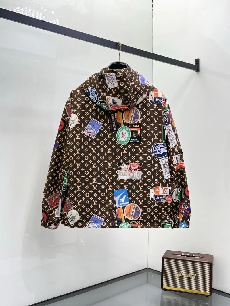 EasyMatch Louis Vuitton Outwear 136573