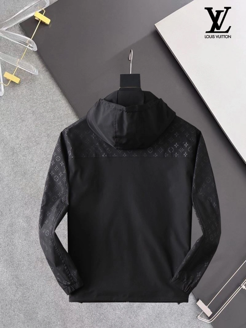 Louis Vuitton Outwear MoistureWicking 136552