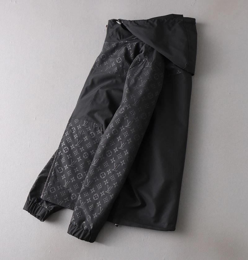 Louis Vuitton Outwear MoistureWicking 136552