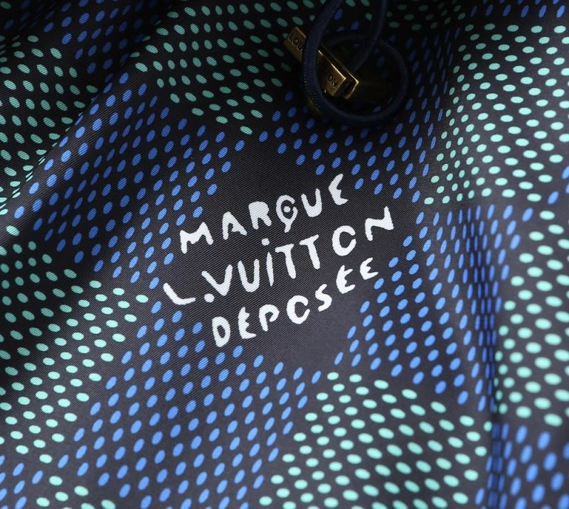 Louis Vuitton Outwear SoftTouch 136571