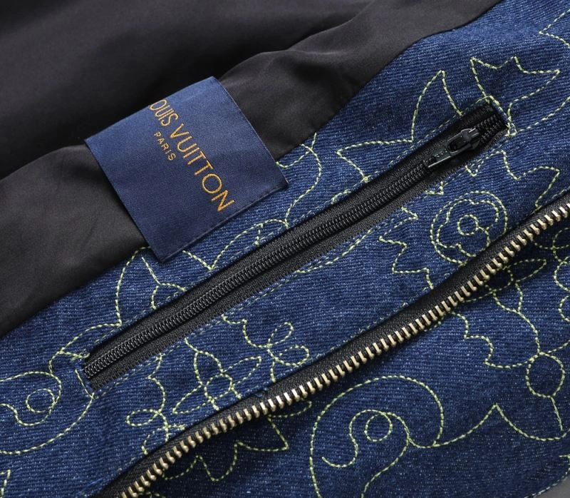 Louis Vuitton Outwear EyeCatching 136570