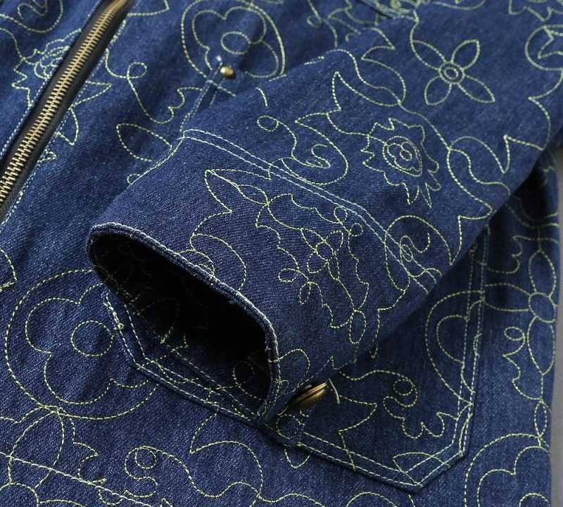 Louis Vuitton Outwear EyeCatching 136570