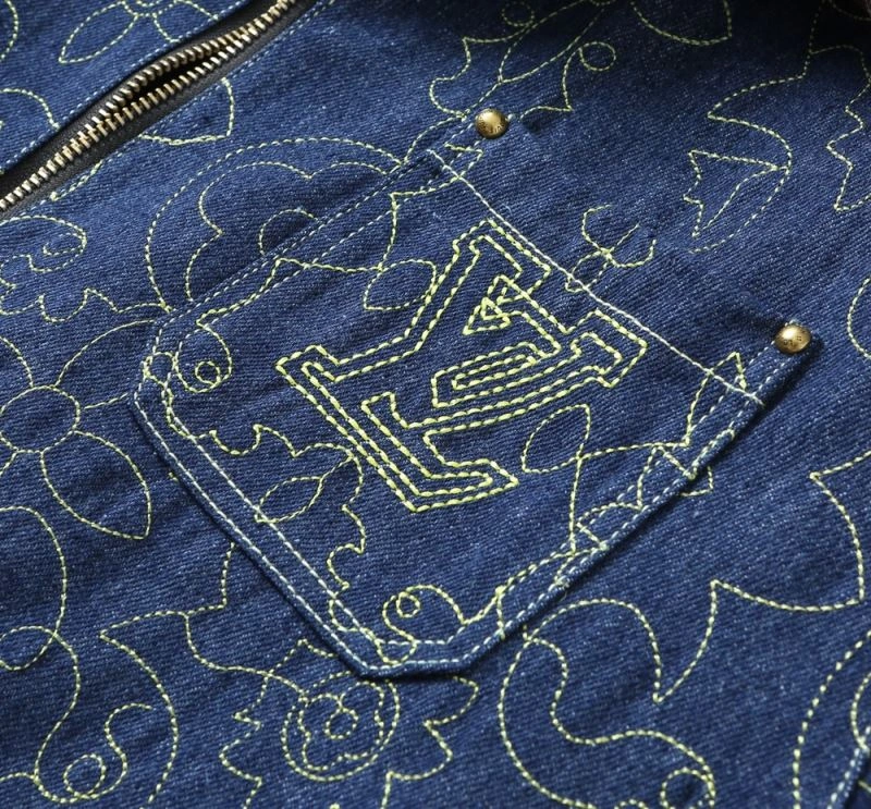 Louis Vuitton Outwear EyeCatching 136570