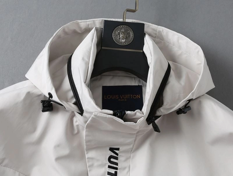 UrbanChic Louis Vuitton Outwear 136564