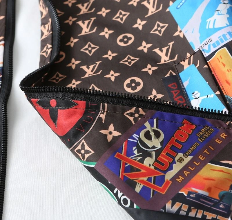 Contemporary Louis Vuitton Outwear 136562