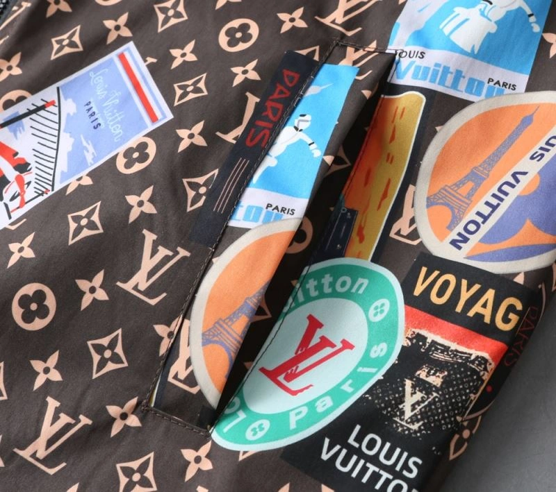 Contemporary Louis Vuitton Outwear 136562