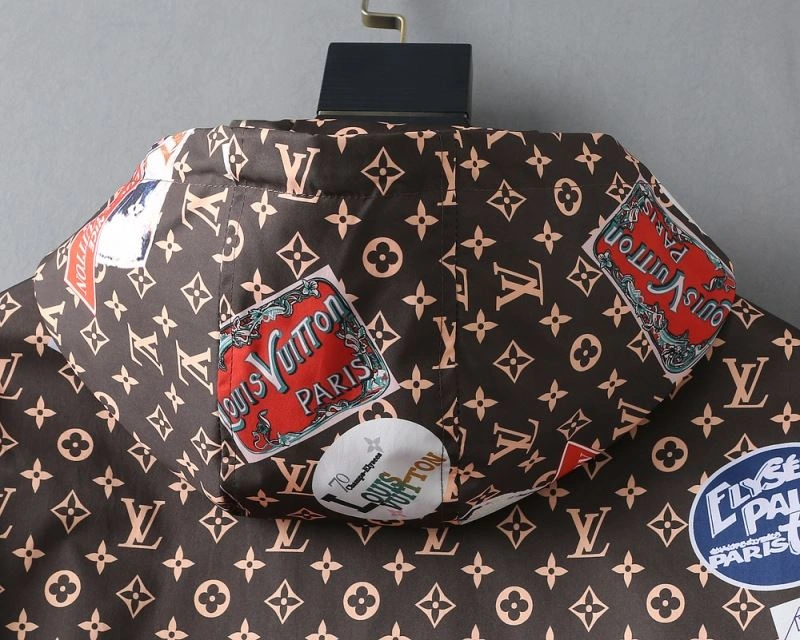 Contemporary Louis Vuitton Outwear 136562