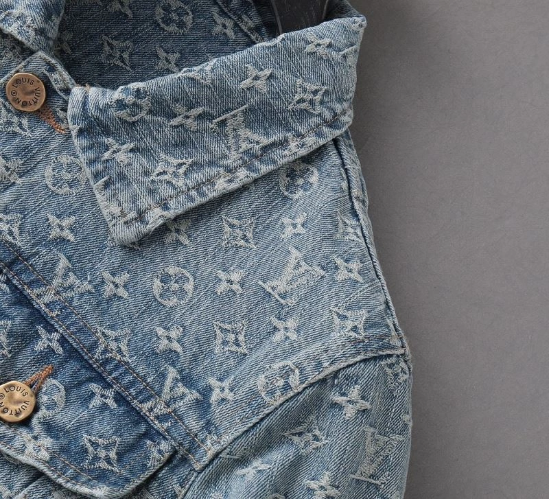 GoodFit Louis Vuitton Outwear 136560