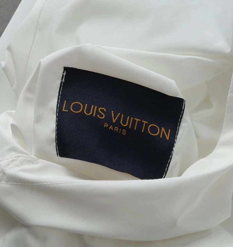 ZeroBulk Louis Vuitton Outwear 136567