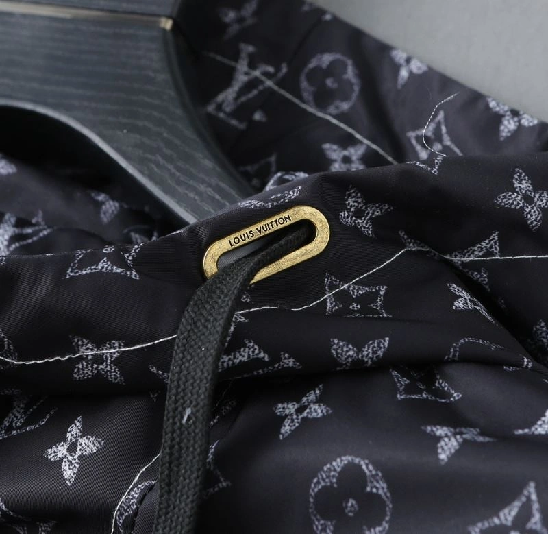 WaterResistant Louis Vuitton Outwear 136561