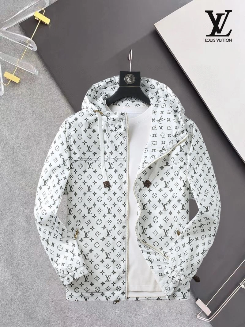 Louis Vuitton Outwear Sophisticated 136559