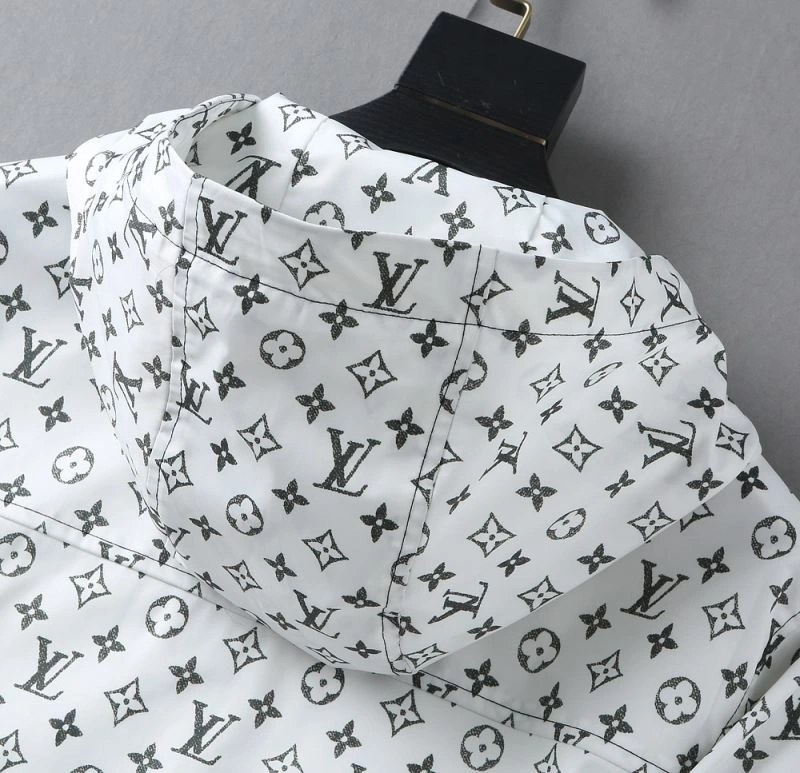 Louis Vuitton Outwear Sophisticated 136559