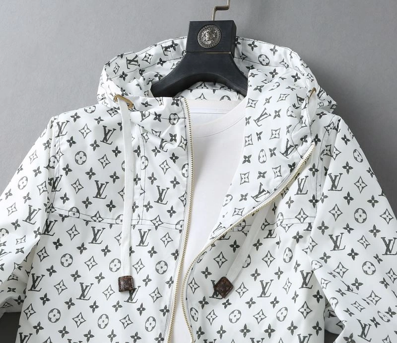 Louis Vuitton Outwear Sophisticated 136559