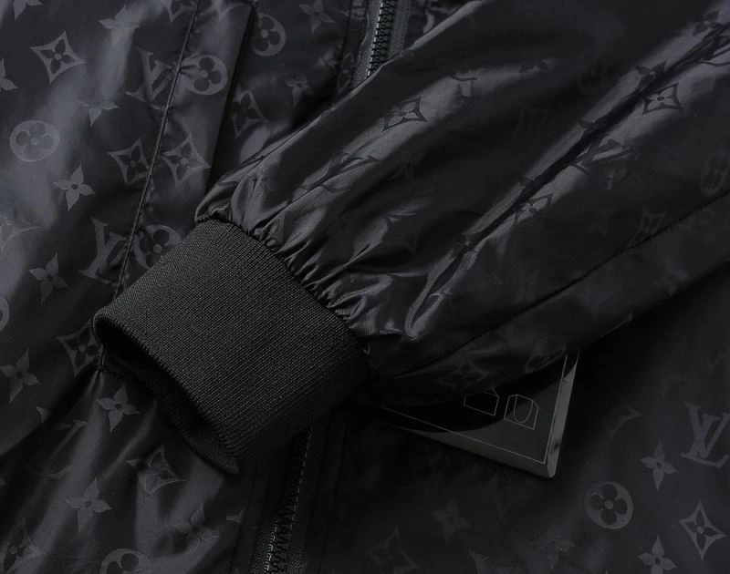 Efficient Louis Vuitton Outwear 136568