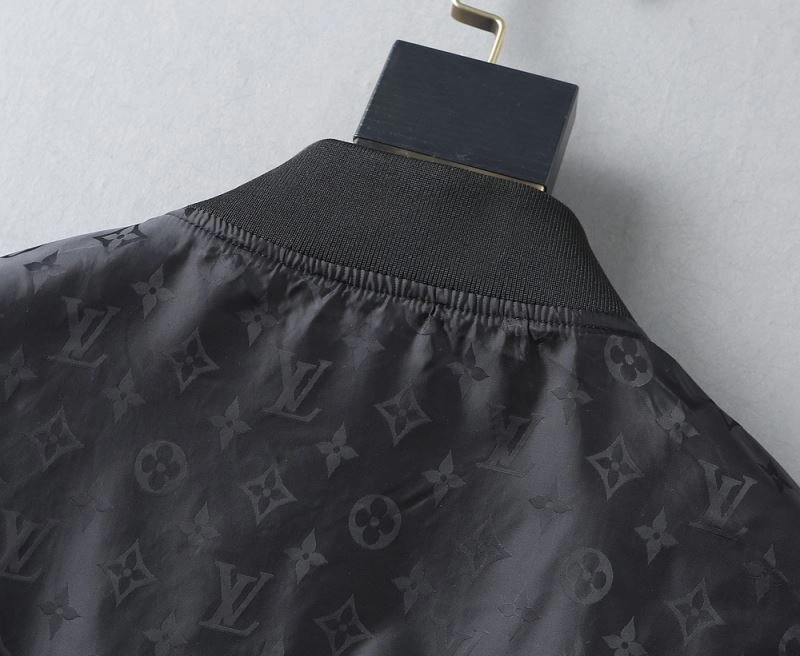 Efficient Louis Vuitton Outwear 136568