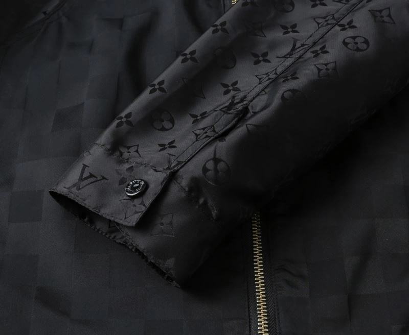 Louis Vuitton Outwear Premium 136569