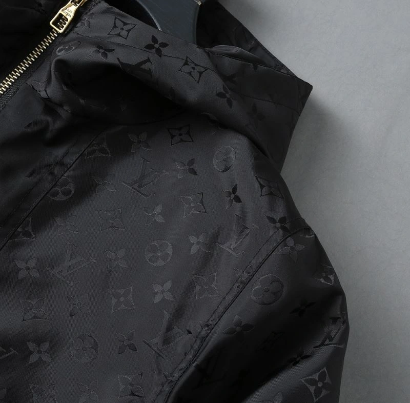 Louis Vuitton Outwear Premium 136569