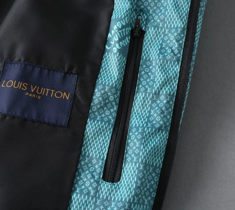 MoistureWicking Louis Vuitton Outwear 136563