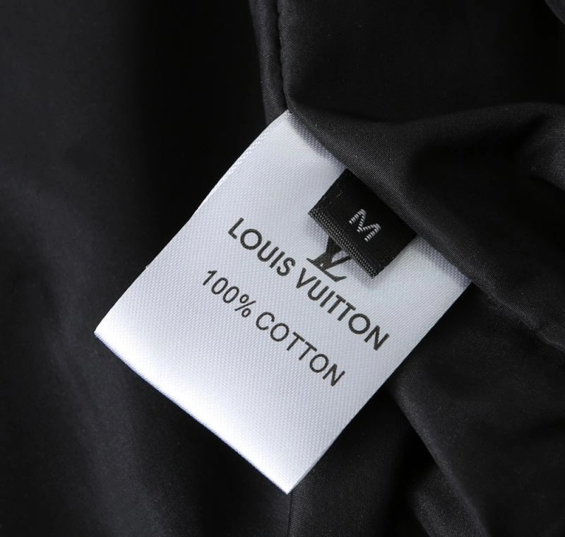 MoistureWicking Louis Vuitton Outwear 136563