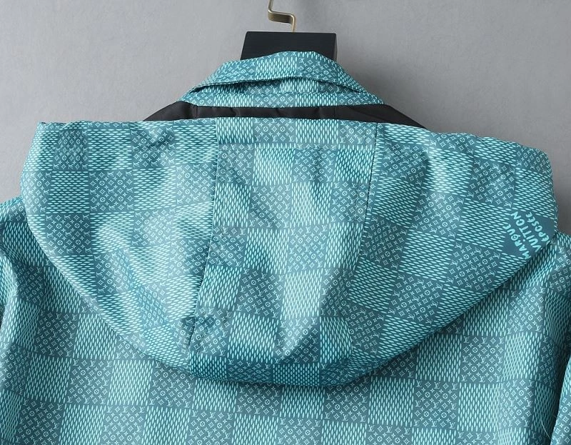 MoistureWicking Louis Vuitton Outwear 136563