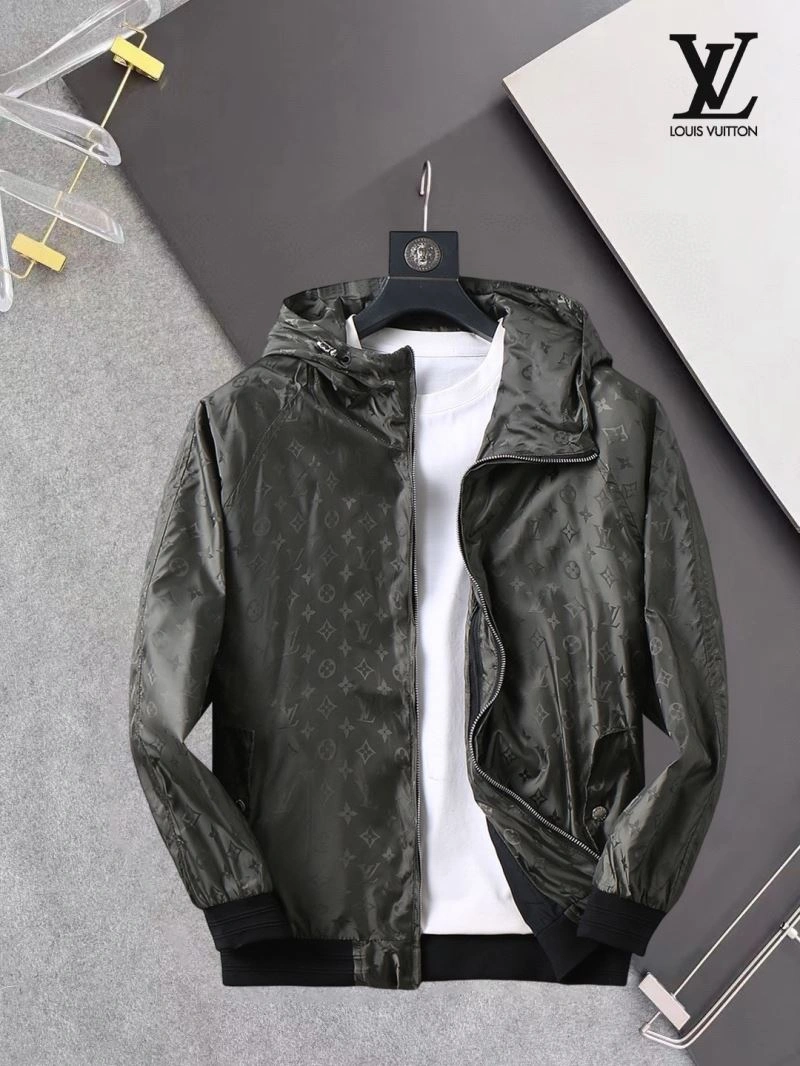 Louis Vuitton Outwear Practical 136574