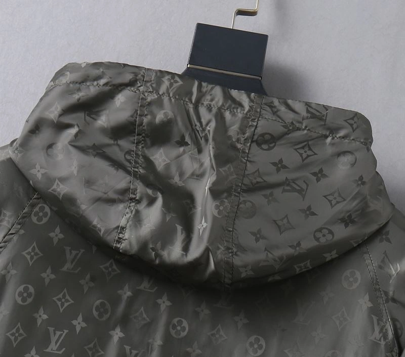 Louis Vuitton Outwear Practical 136574