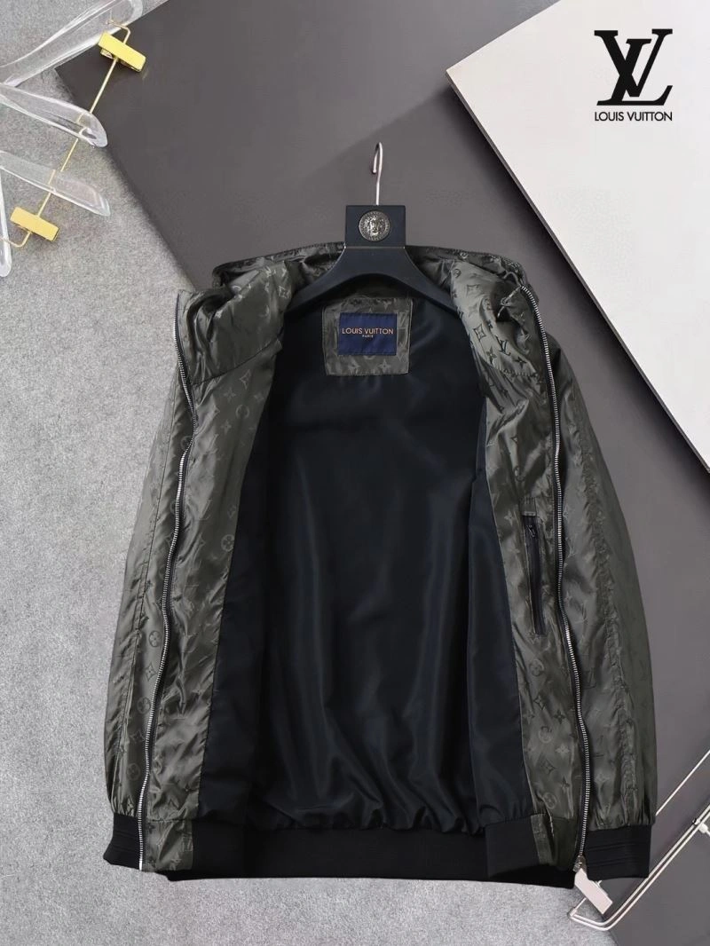 Louis Vuitton Outwear Practical 136574