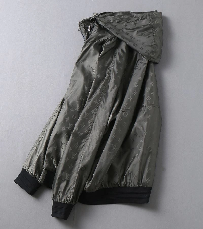 Louis Vuitton Outwear Practical 136574