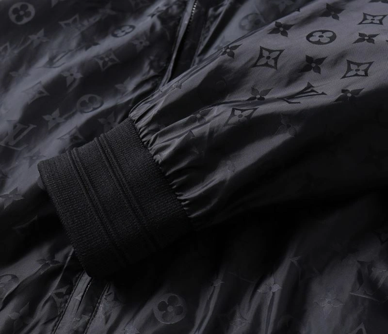 Louis Vuitton Outwear Timeless 136549