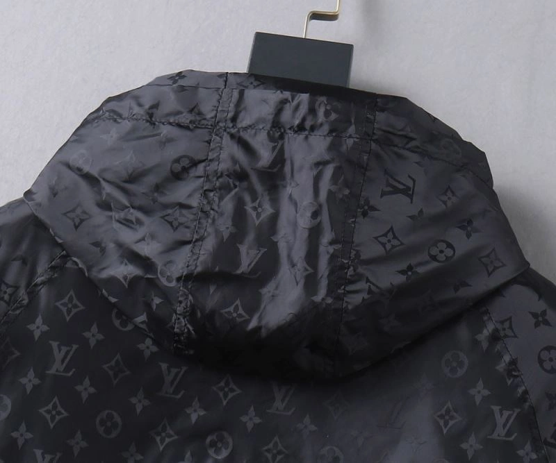 Louis Vuitton Outwear Timeless 136549