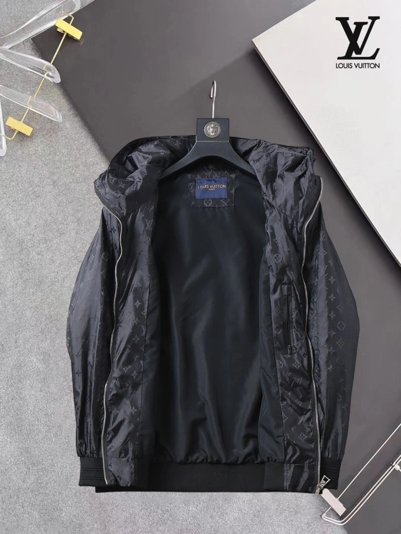 Louis Vuitton Outwear Timeless 136549