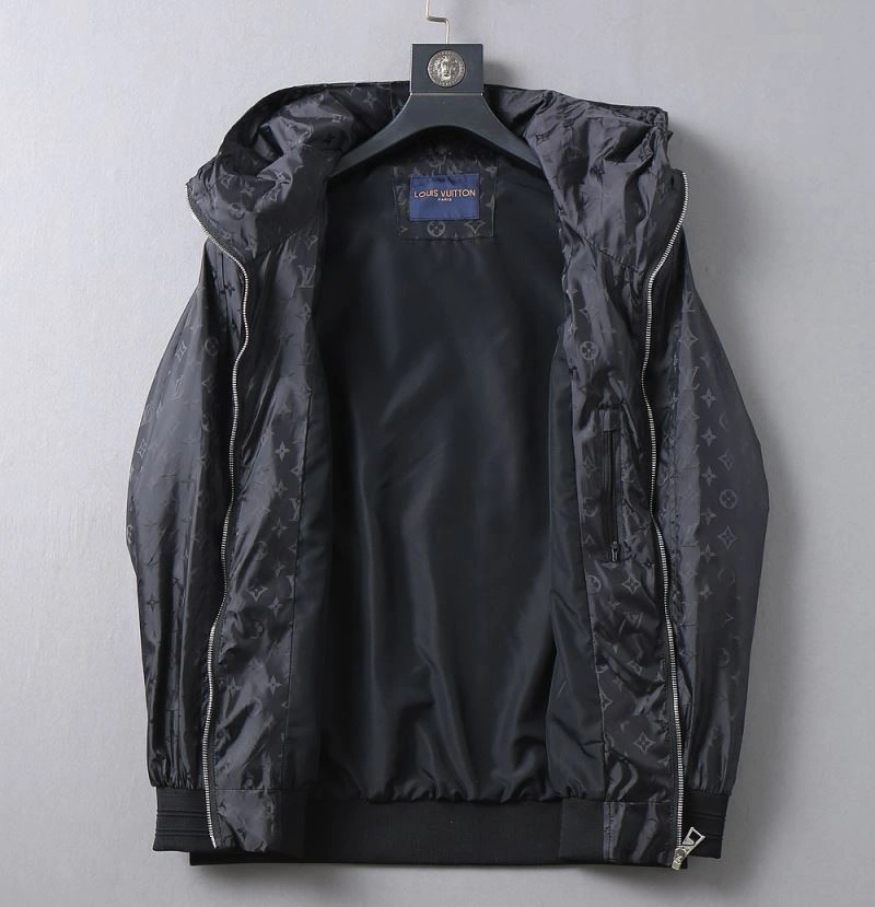 Louis Vuitton Outwear Timeless 136549