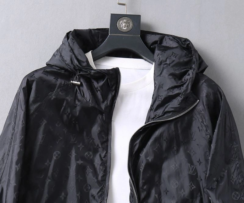 Louis Vuitton Outwear Timeless 136549