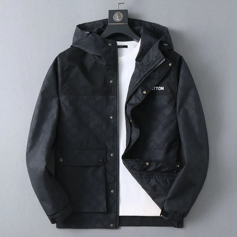 Breathable Louis Vuitton Outwear 136575