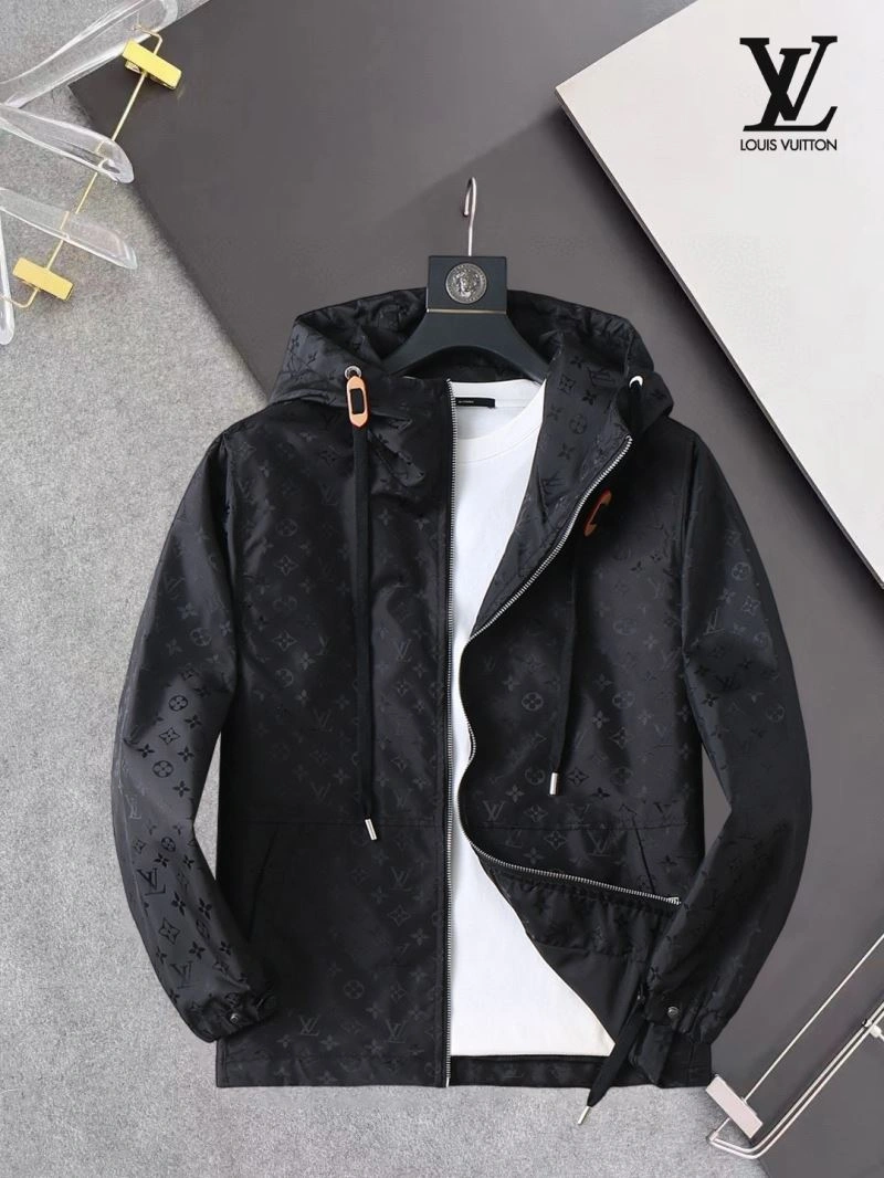Louis Vuitton Outwear GoAnywhere 136548
