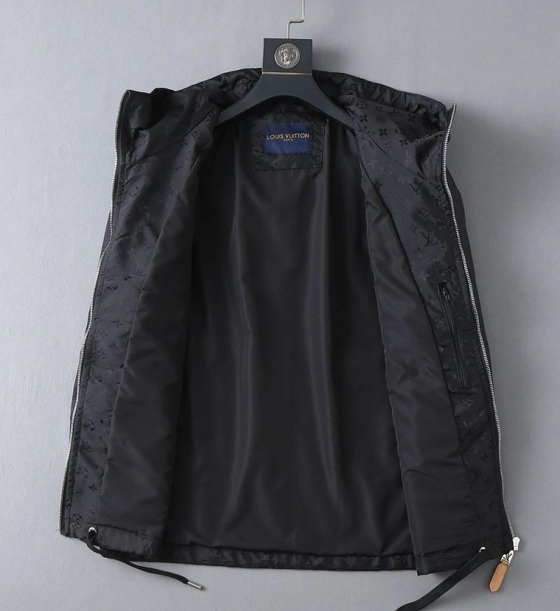 Louis Vuitton Outwear GoAnywhere 136548