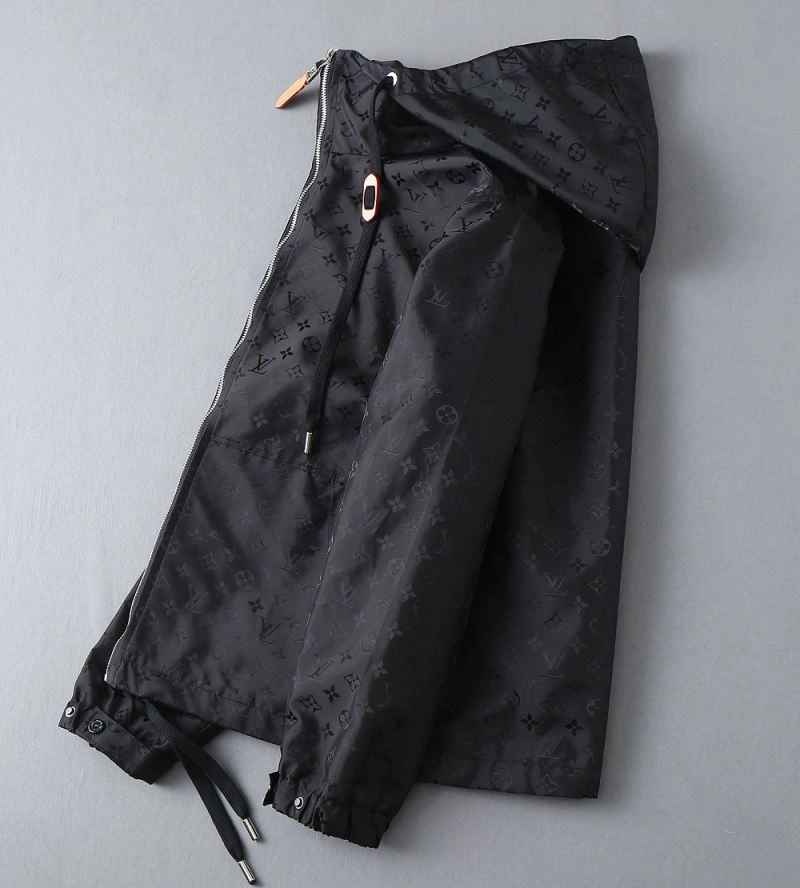 Louis Vuitton Outwear GoAnywhere 136548