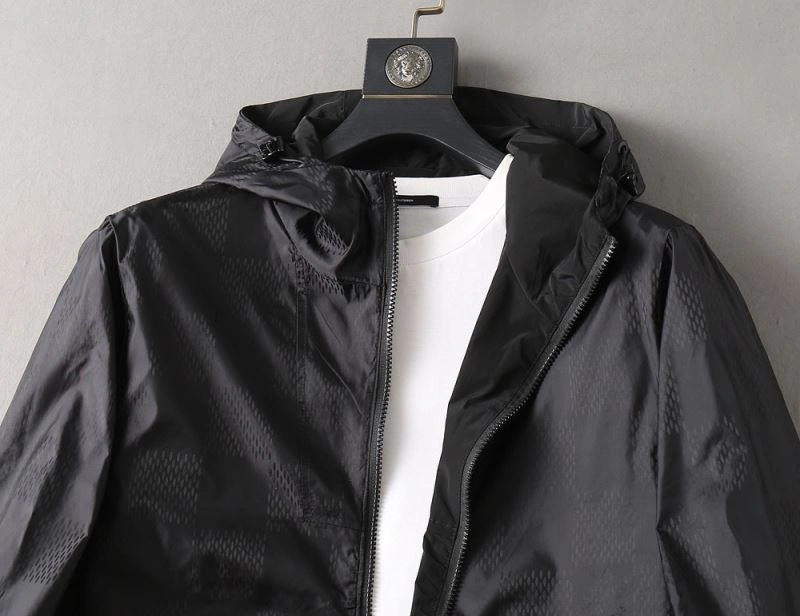 Minimalist Louis Vuitton Outwear 136543