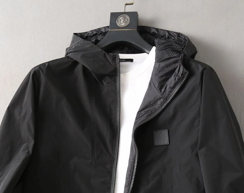 Minimalist Louis Vuitton Outwear 136543