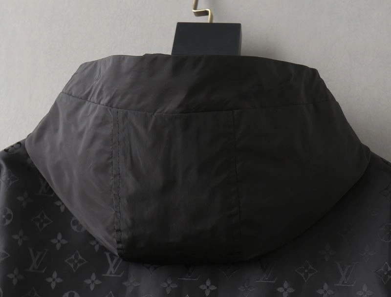 Attractive Louis Vuitton Outwear 136542